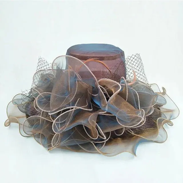 Chapeau de cérémonie minimaliste – Image 7